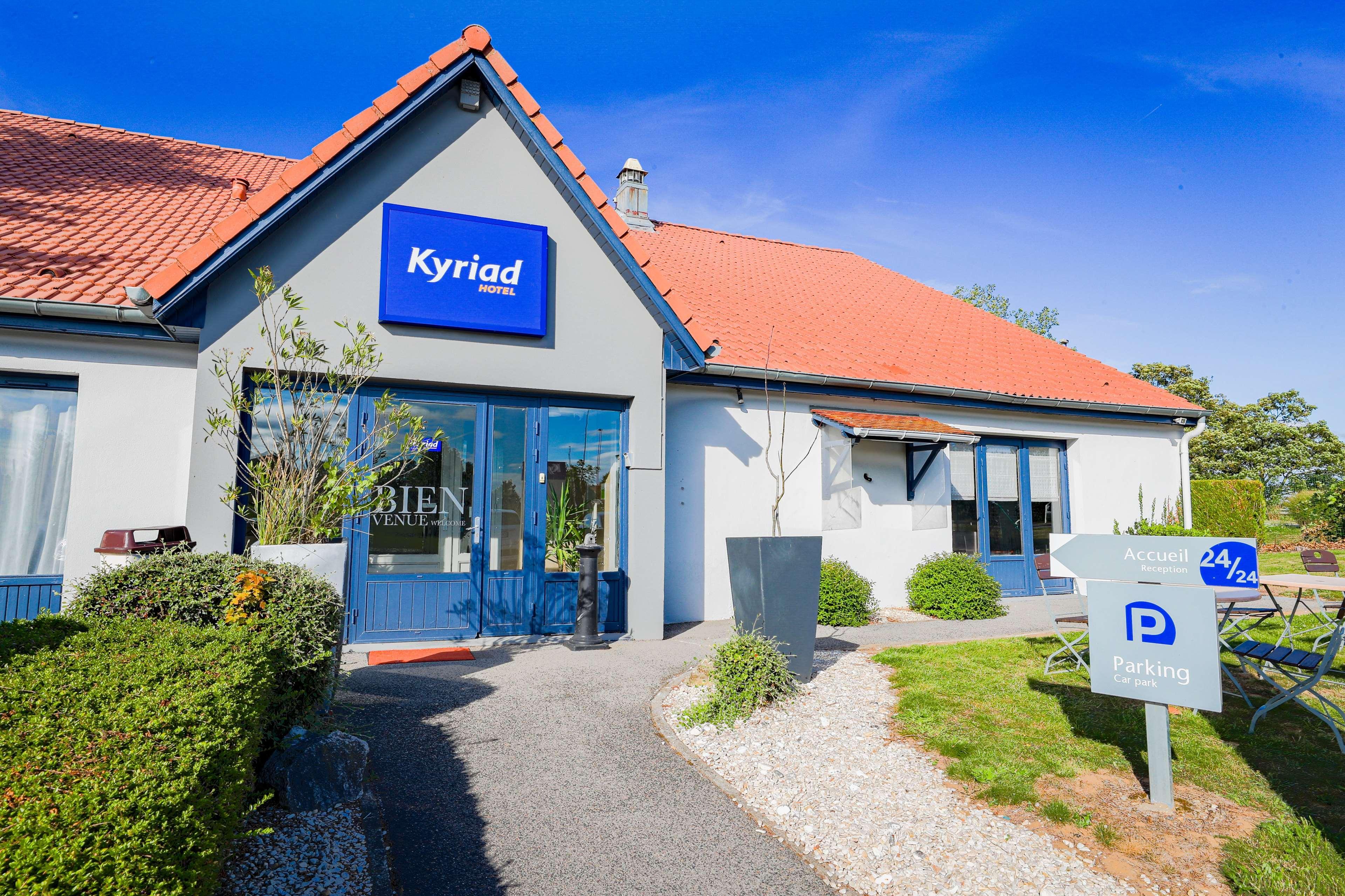 Hotel Restaurant Kyriad De Peronne Экстерьер фото