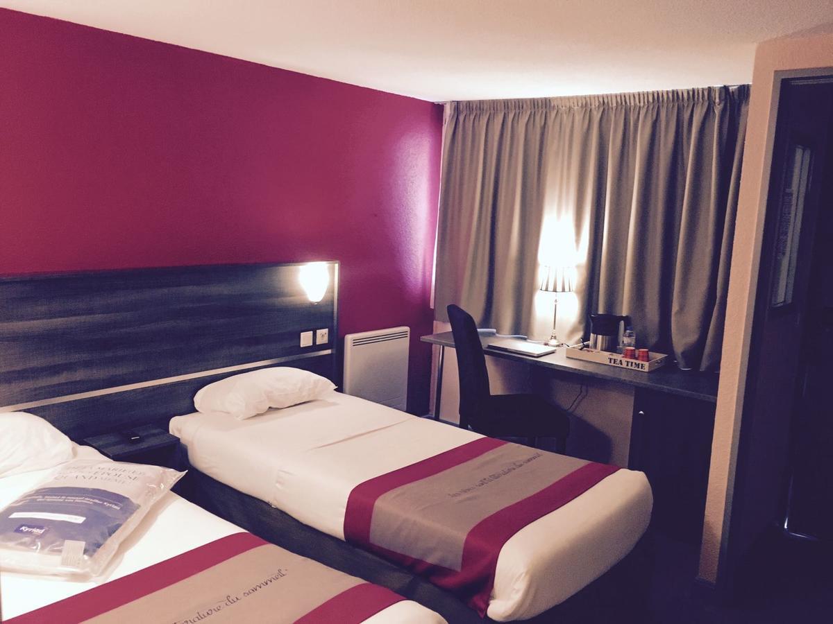 Hotel Restaurant Kyriad De Peronne Экстерьер фото