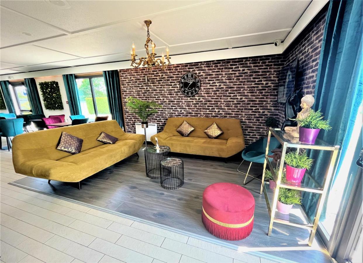 Hotel Restaurant Kyriad De Peronne Экстерьер фото