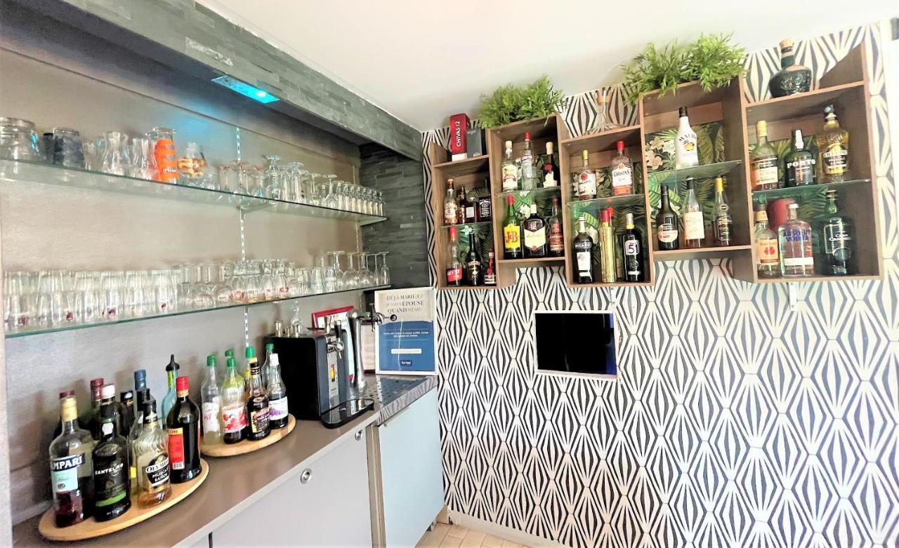 Hotel Restaurant Kyriad De Peronne Экстерьер фото