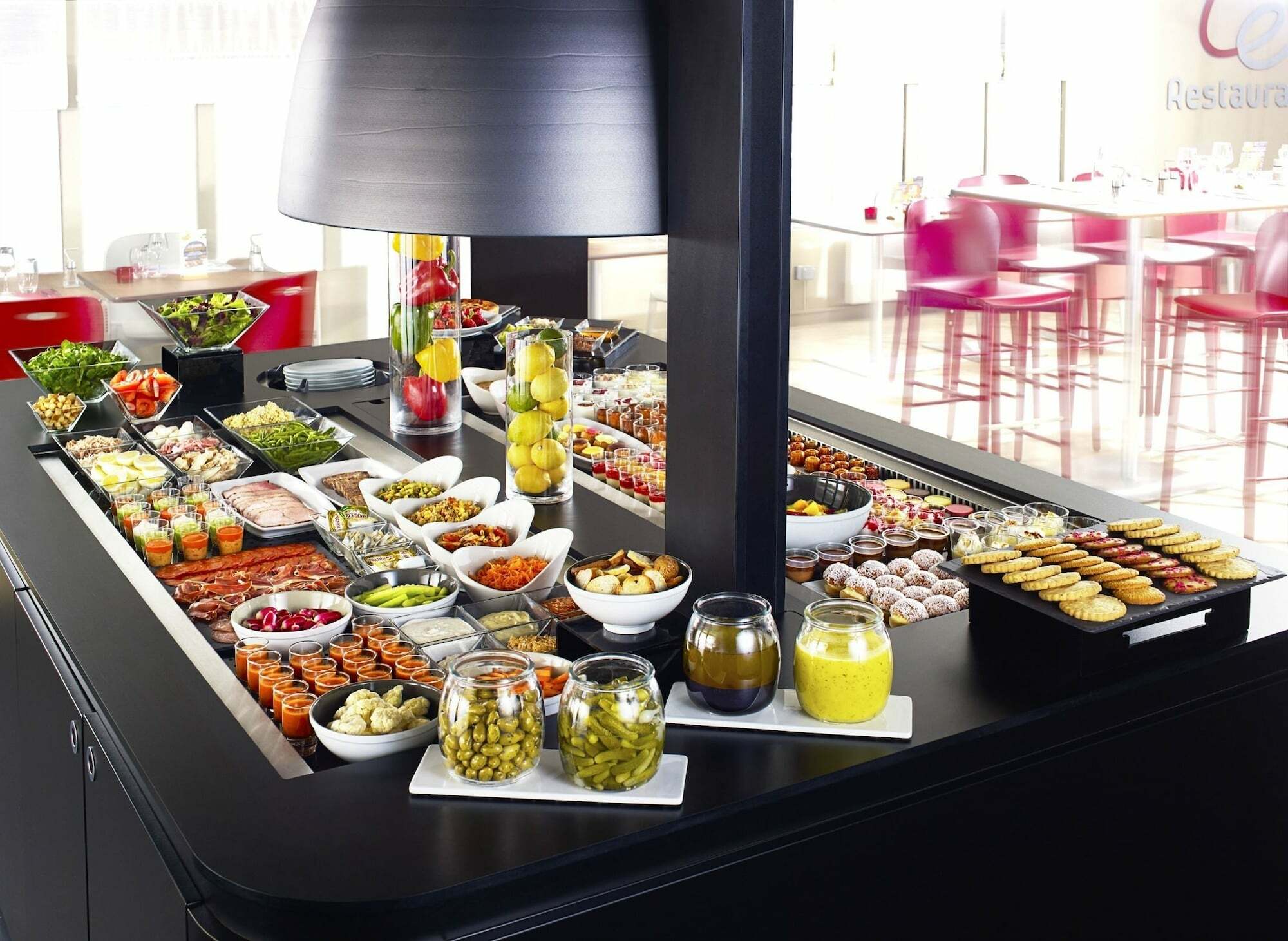 Hotel Restaurant Kyriad De Peronne Экстерьер фото